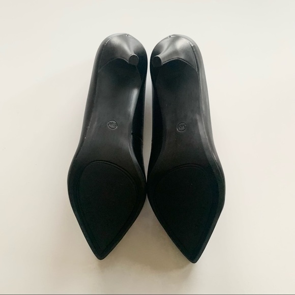 🌸New🌸 Calvin Klein Greta Pump Heel Shoe Sz 8.5 Black NIB - Picture 12 of 14